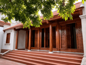 Hoàn Thiện Nhà Gỗ 4 Gian 12 Cột Bằng Gỗ Lim Nam Phi Ở Hạ Hòa – Phú Thọ