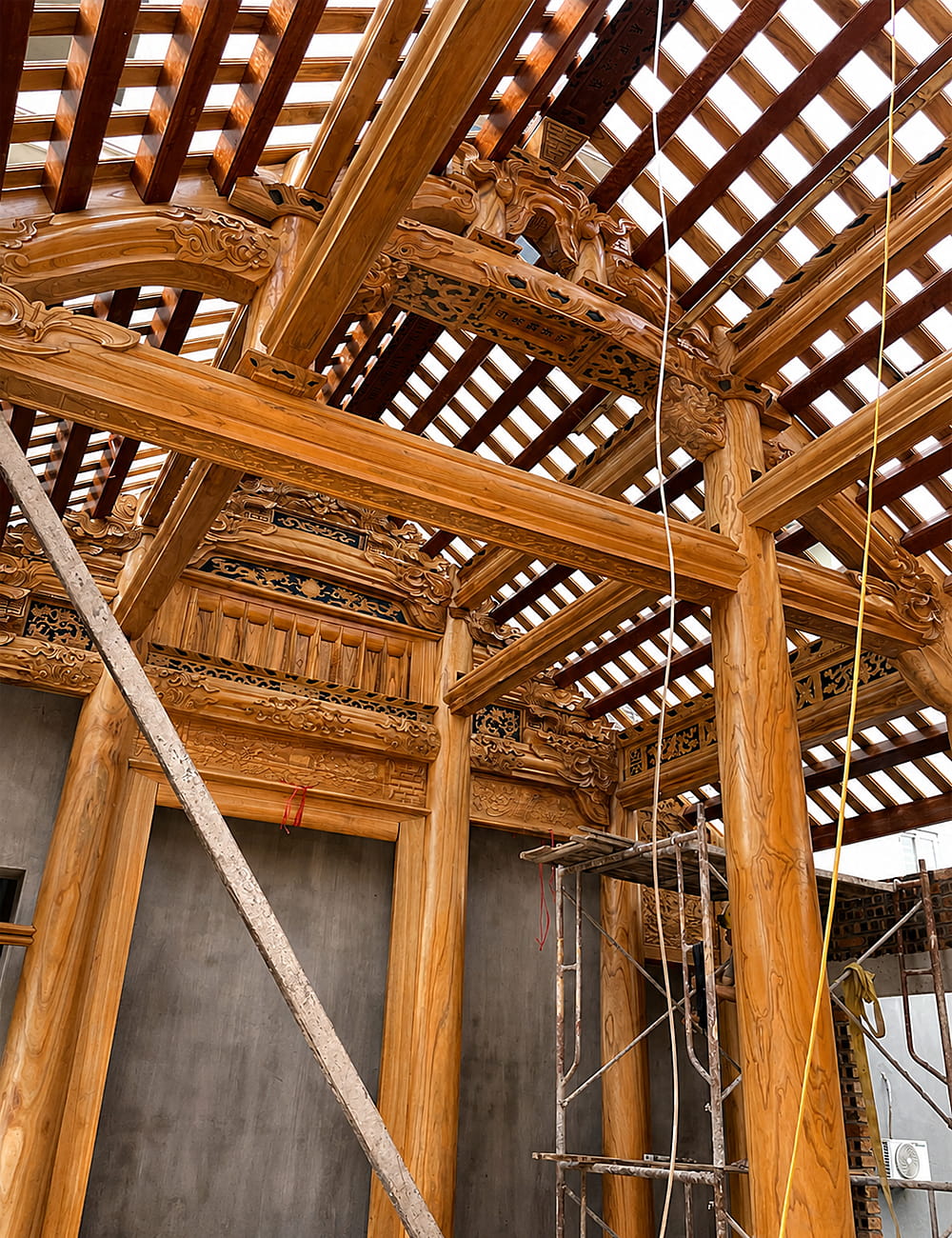 Hoàn Thiện Nhà Gỗ 3 Gian 20 Cột Gỗ Xoan Ta Tại Thạch Thất – Hà Nội Hoàn Thiện Nhà Gỗ 3 Gian 20 Cột Gỗ Xoan Ta Tại Thạch Thất – Hà Nội