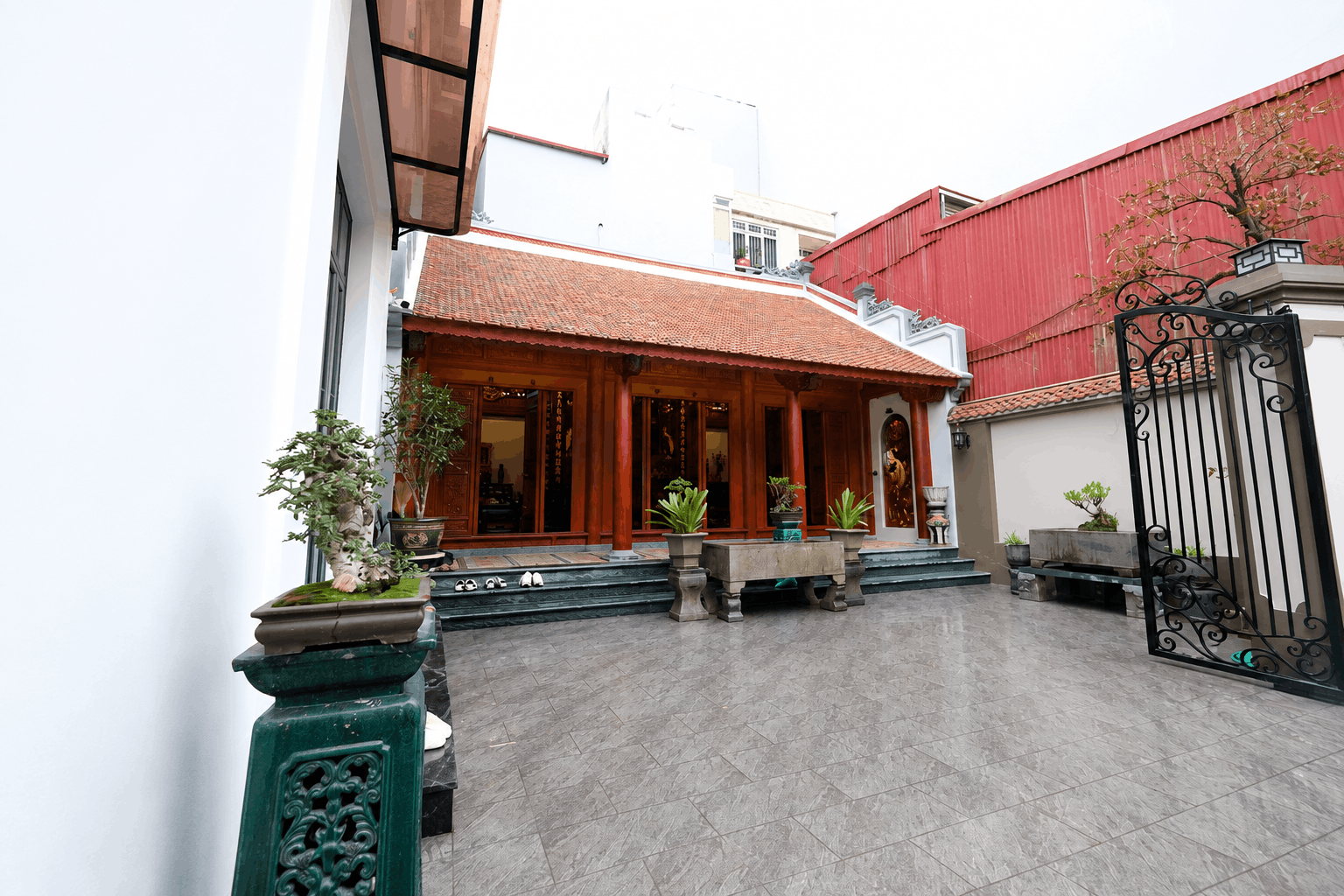 Hoàn Thiện Nhà Gỗ 3 Gian Lim Lào Tại Đan Phượng – Hà Nội