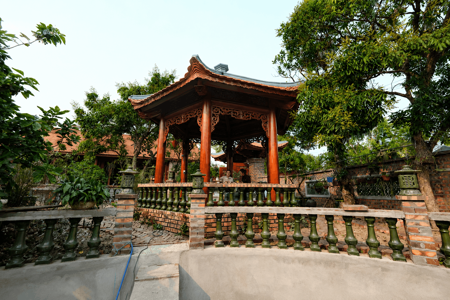 Hoàn Thiện Nhà Gỗ 5 Gian 2 Buồng Gói Tại Thanh Oai – Hà Nội - Bên ngoài nhà Hoàn Thiện Nhà Gỗ 5 Gian 2 Buồng Gói Tại Thanh Oai – Hà Nội - Bên ngoài nhà